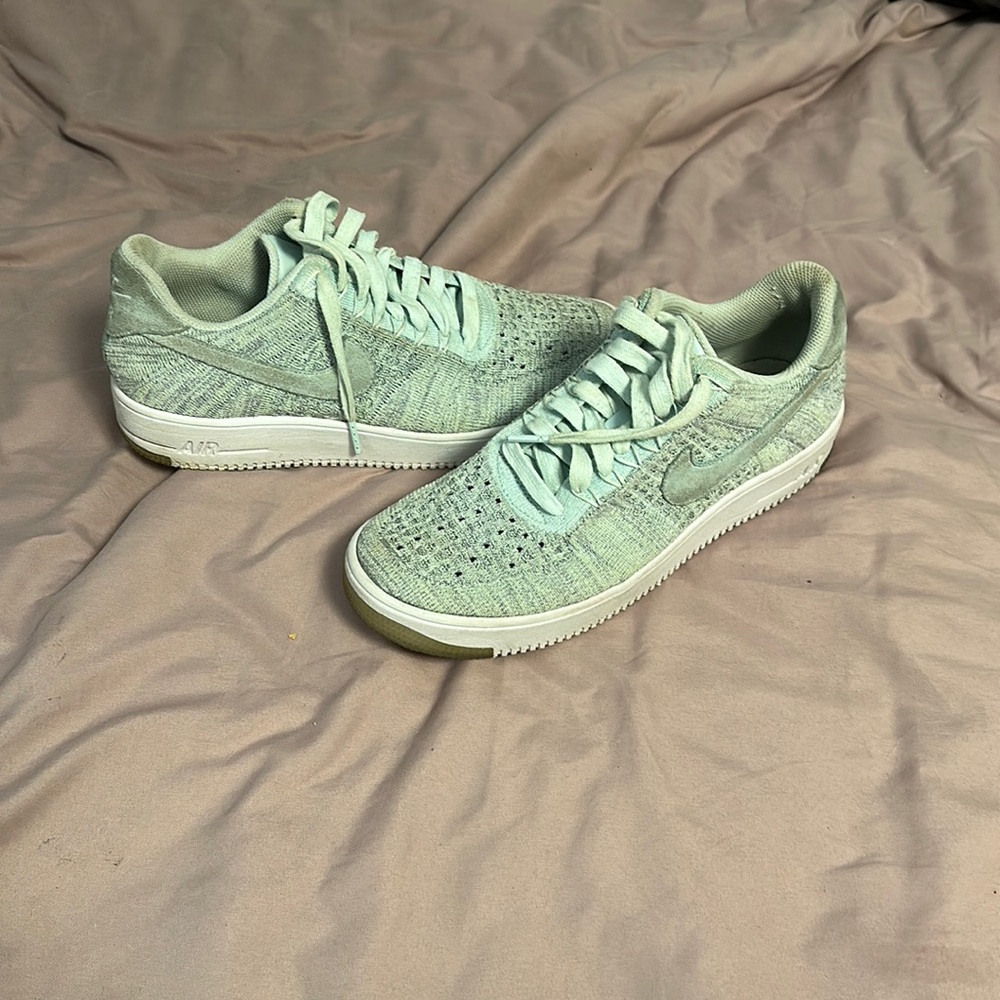 Nike Air Force 1 Flyknit